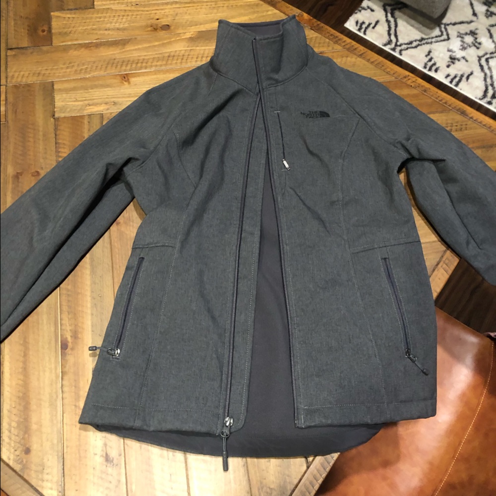Northface windbreaker